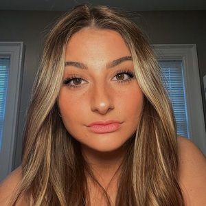 Meet your Posher, Arianna